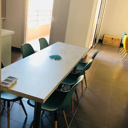 Apartment Appt Moderne Vieil 3 Piec