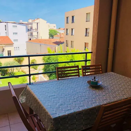 Appt Moderne Vieil 3 Pièc Apartment *